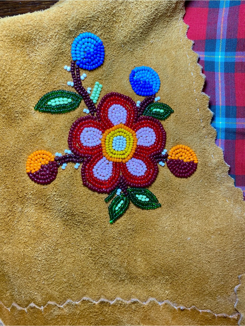 TRUE VINTAGE 1950/1960s STUNNING Artisan Hand Beaded Fringe Buckskin Jacket - Picture 4 of 17